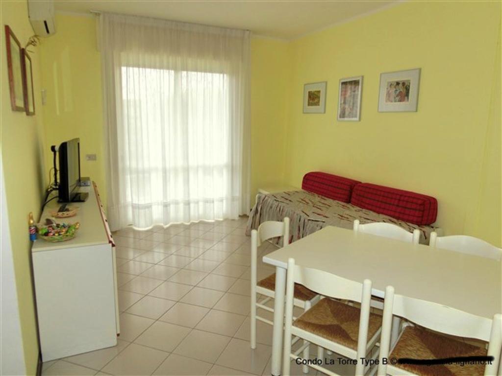 Lignano Sabbiadoro With Pool Apartment Exterior photo
